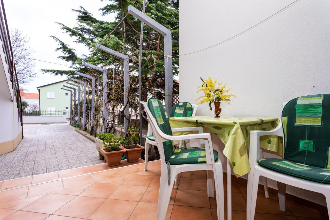 Rooms & Studio Apartment Mira Baška Exterior foto